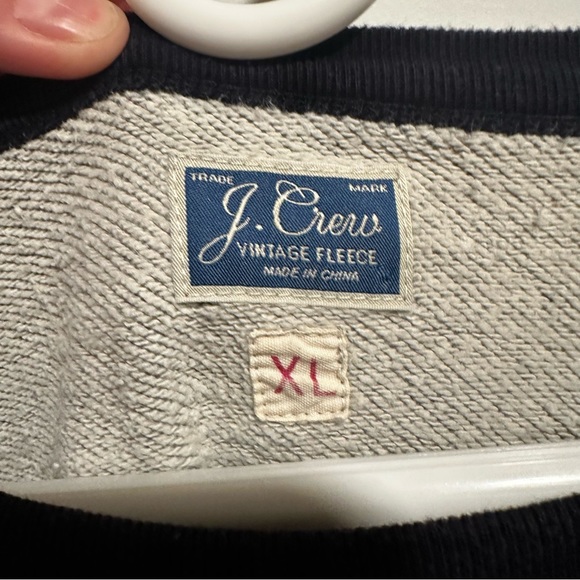 JCrew Sweatshirt Adult XLarge Gray Crew Neck Vintage Fleece Sweater Pullover - Picture 3 of 4